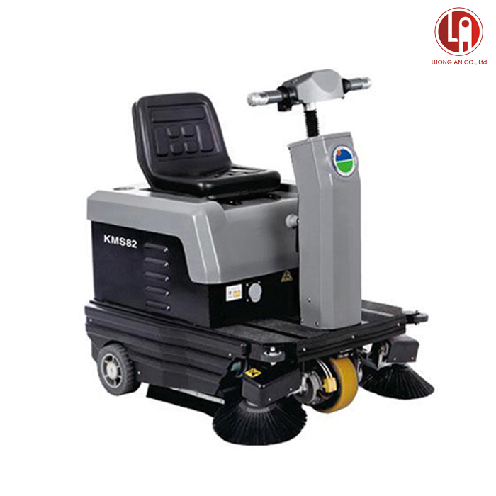 Xe quét rác đường Kumisai KMS-82
